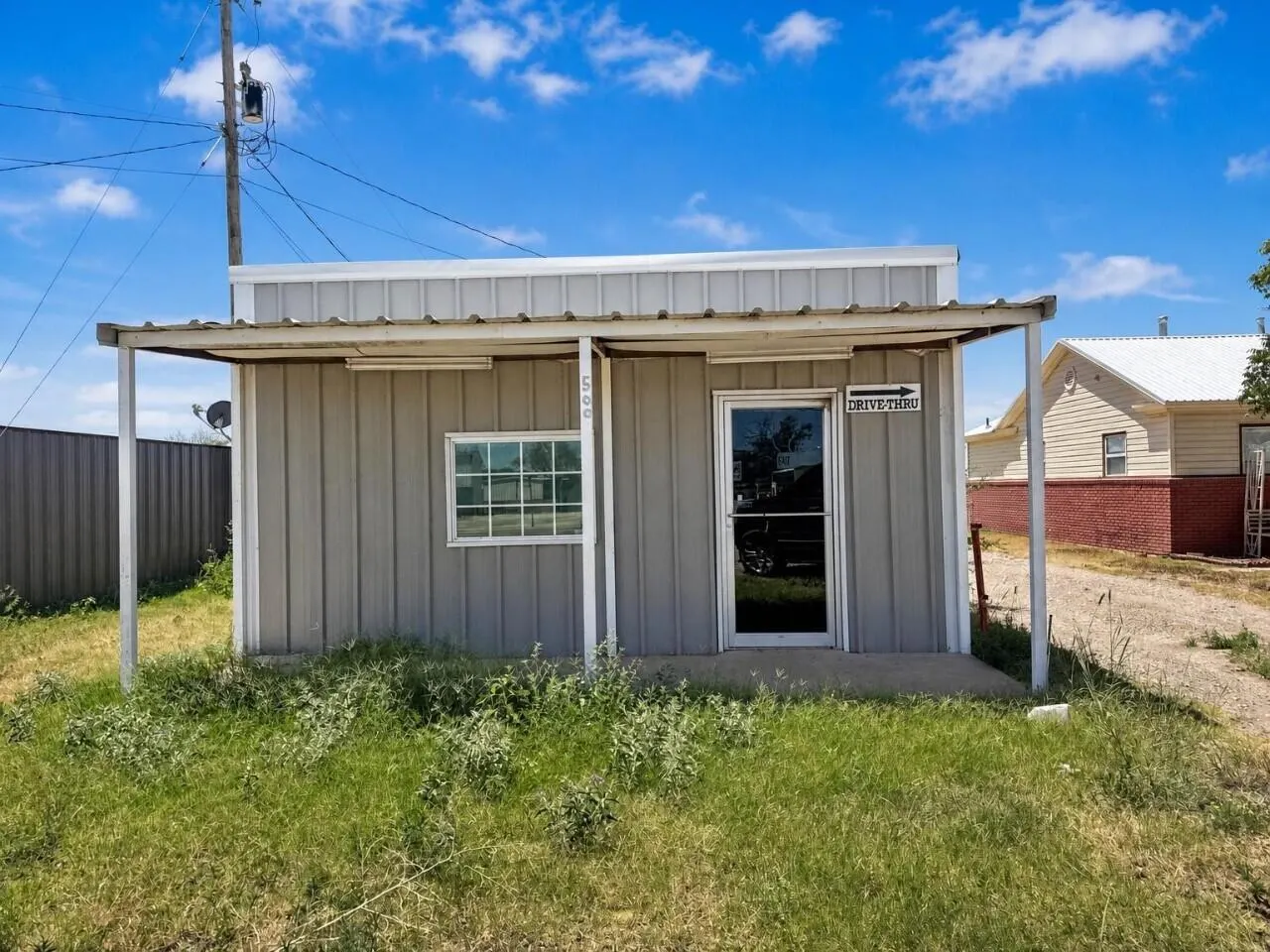 Front exterior — 502 N College Avenue, Levelland, TX 79336