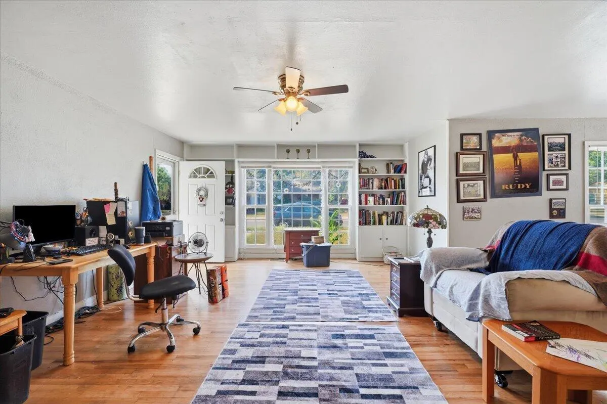 Photo 5 — 3302 29th Street, Lubbock, TX 79410