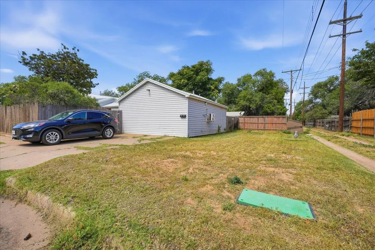 Photo 26 — 3302 29th Street, Lubbock, TX 79410