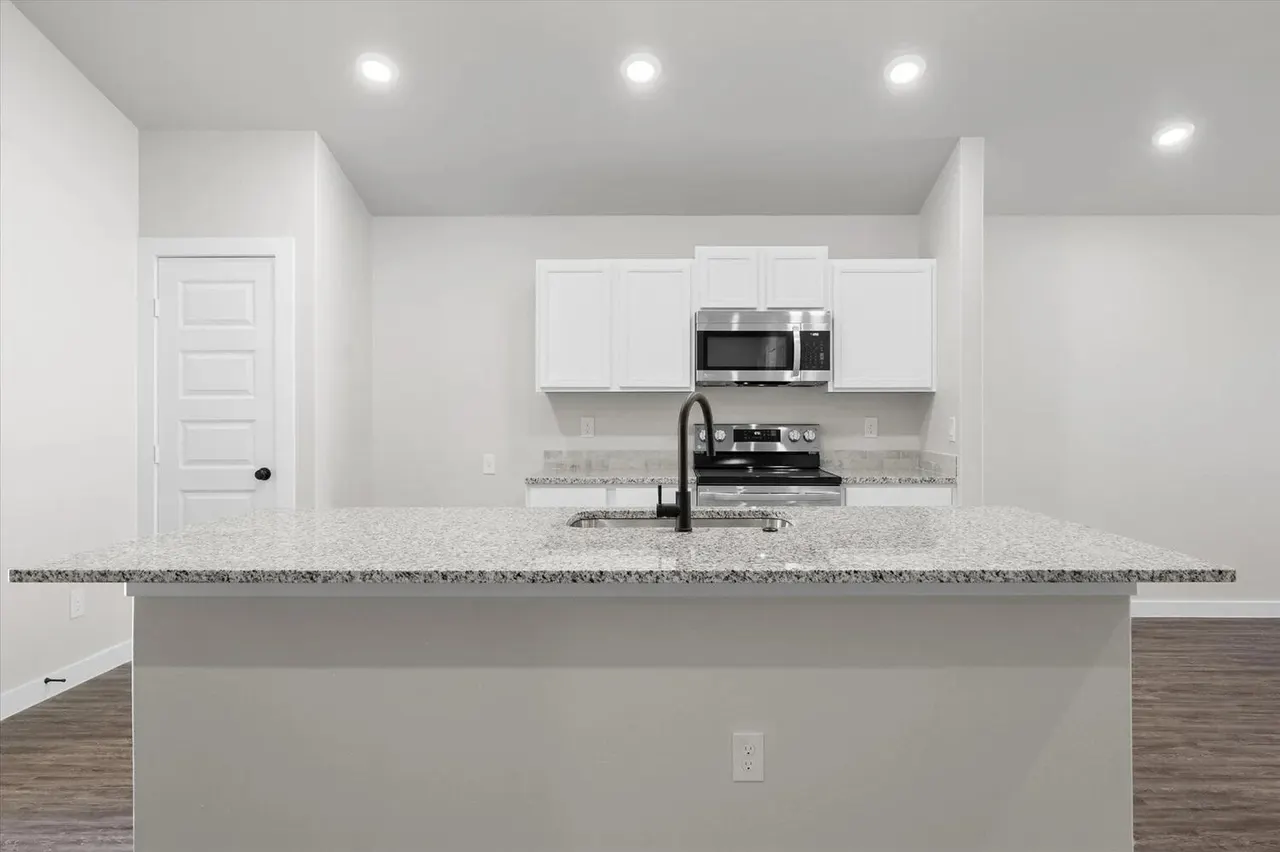 Photo 6 — 5542 Auburn Street, Lubbock, TX 79416