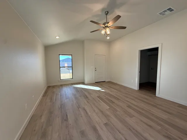 Photo 6 — 5540 Auburn Street, Lubbock, TX 79416