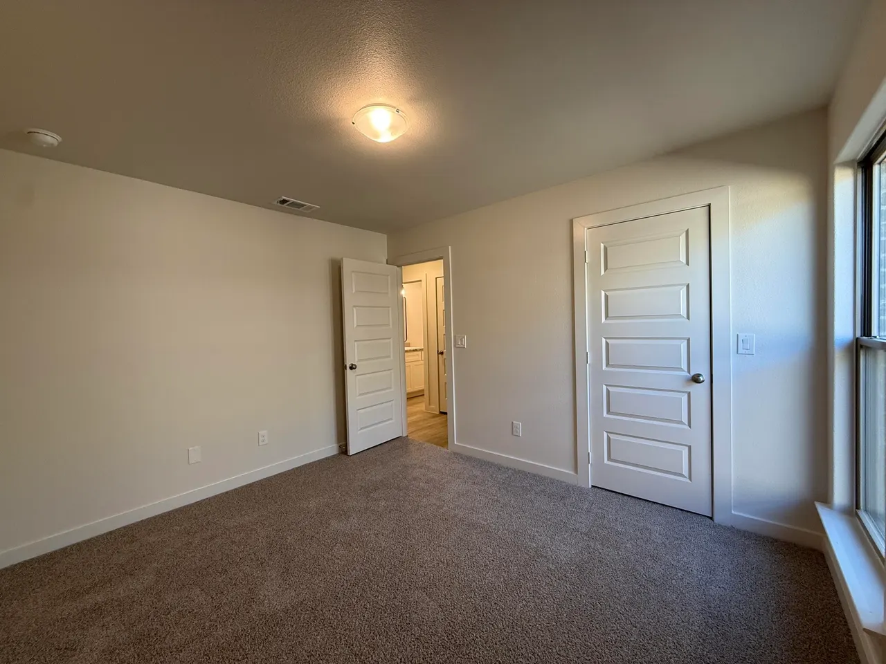 Photo 9 — 5534 Auburn Street, Lubbock, TX 79416