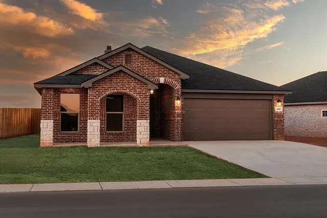 Front exterior — 620 E 16th Street, Wolfforth, TX 79382
