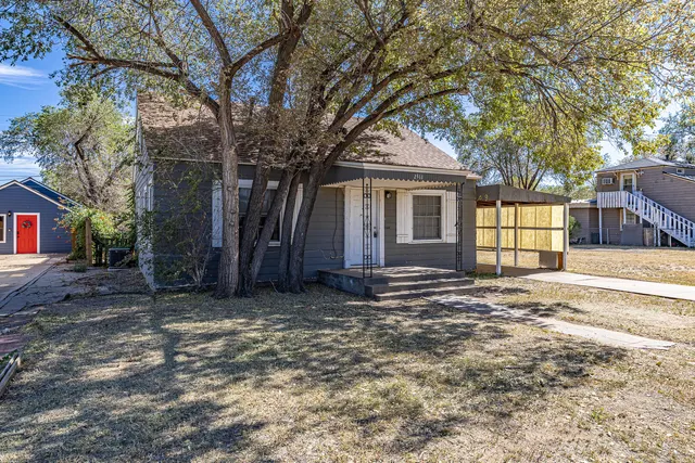 Photo 2 — 2311 25th Street, Lubbock, TX 79411