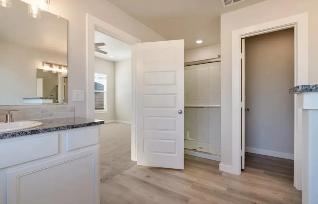 Photo 6 — 619 E 16th Street, Wolfforth, TX 79382