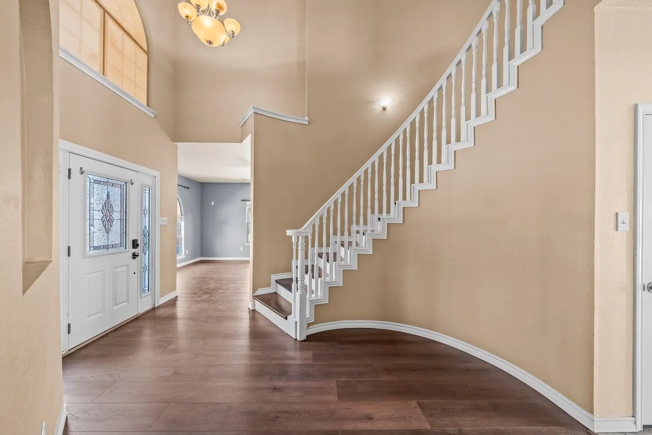Photo 7 — 1511 Yorkshire Avenue, Wolfforth, TX 79382