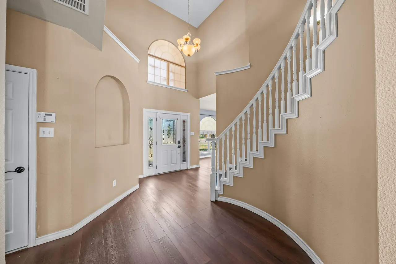 Photo 6 — 1511 Yorkshire Avenue, Wolfforth, TX 79382