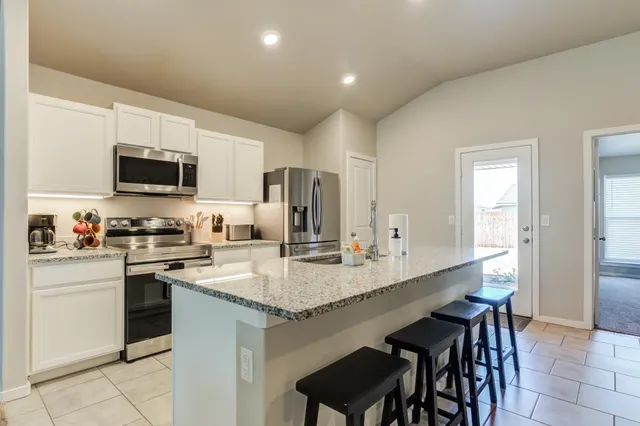 Photo 3 — 1612 136th Street, Lubbock, TX 79423