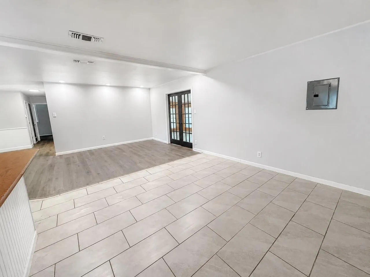 Photo 5 — 4821 24th Street, Lubbock, TX 79407
