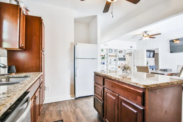 Photo 6 — 2309 17th Street, Lubbock, TX 79401