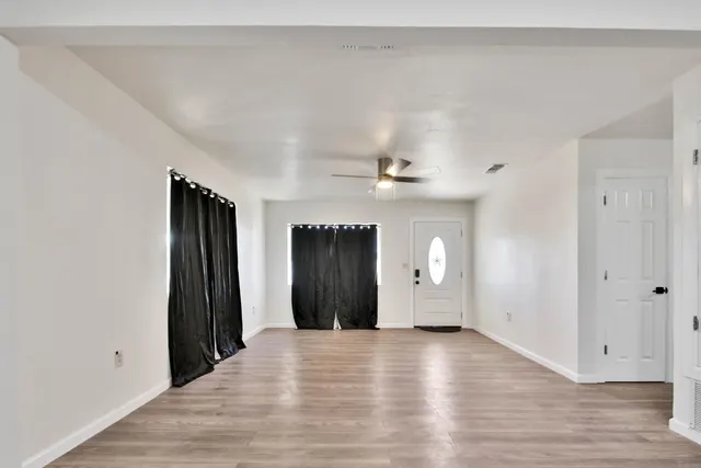 Photo 5 — 2002 65th Street, Lubbock, TX 79412
