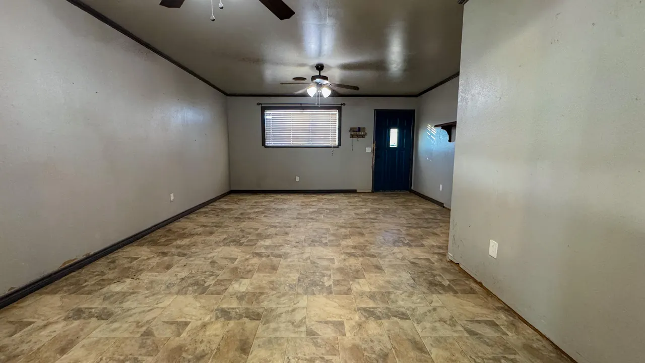 Photo 9 — 1201 Ave J, Petersburg, TX 79250