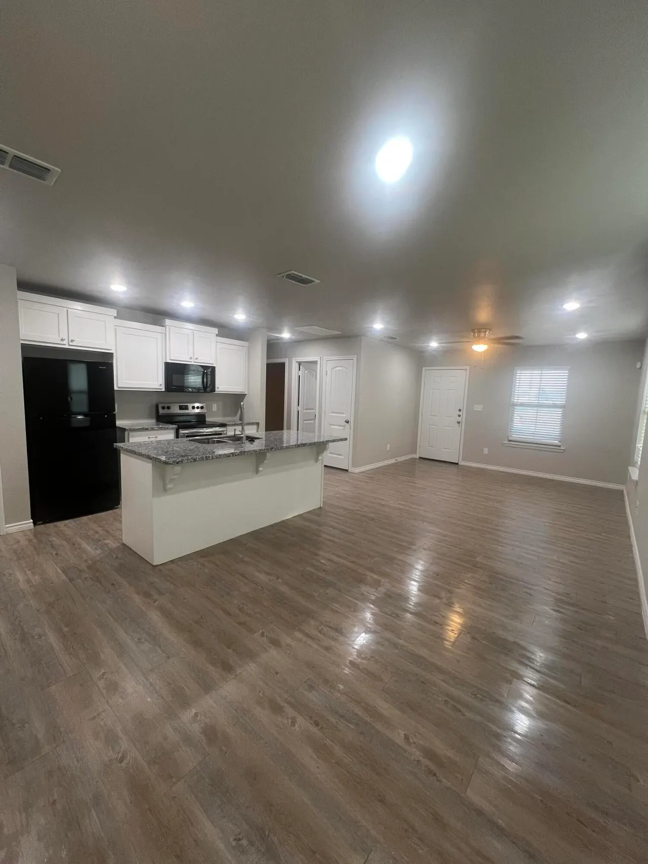 Photo 5 — 2632 Hickory Avenue, Lubbock, TX 79404