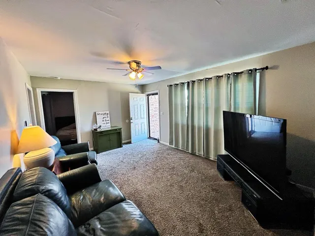 Photo 6 — 1905 63rd Street, Lubbock, TX 79412