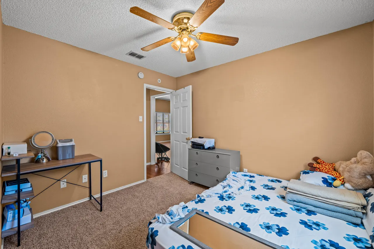 Photo 13 — 2110 94th Street, Lubbock, TX 79423