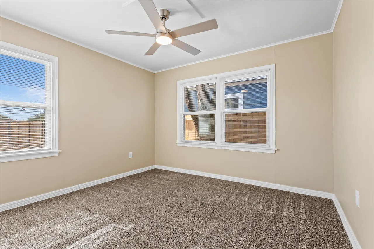 Photo 13 — 1216 College Avenue, Levelland, TX 79336