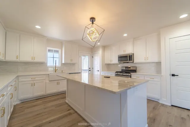 Photo 2 — 7424 5th Street, Lubbock, TX 79416
