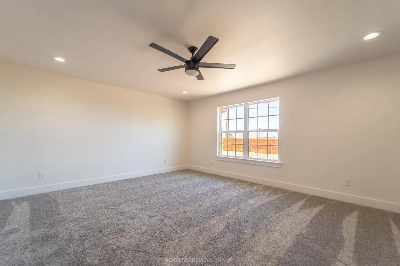 Photo 12 — 7424 5th Street, Lubbock, TX 79416