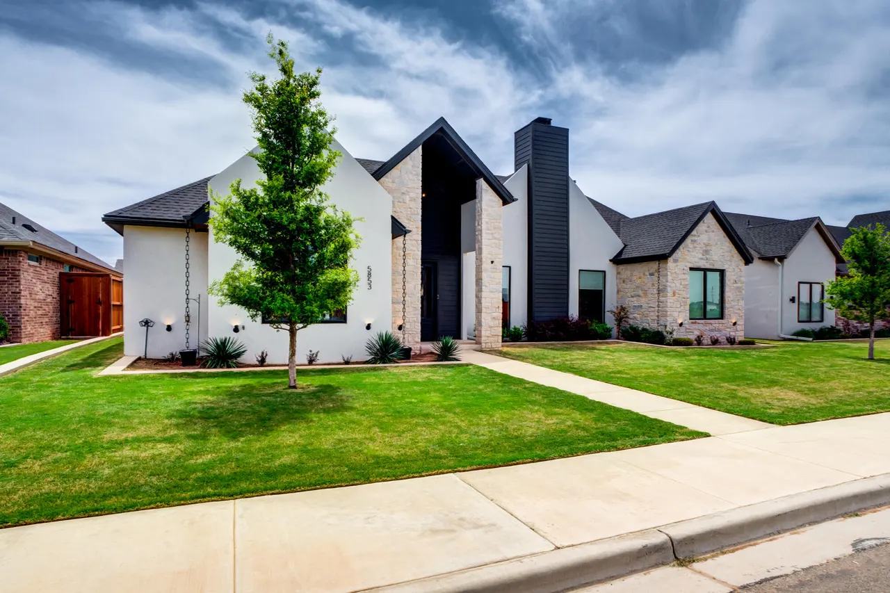 Front exterior — 5853 111th Street, Lubbock, TX 79424