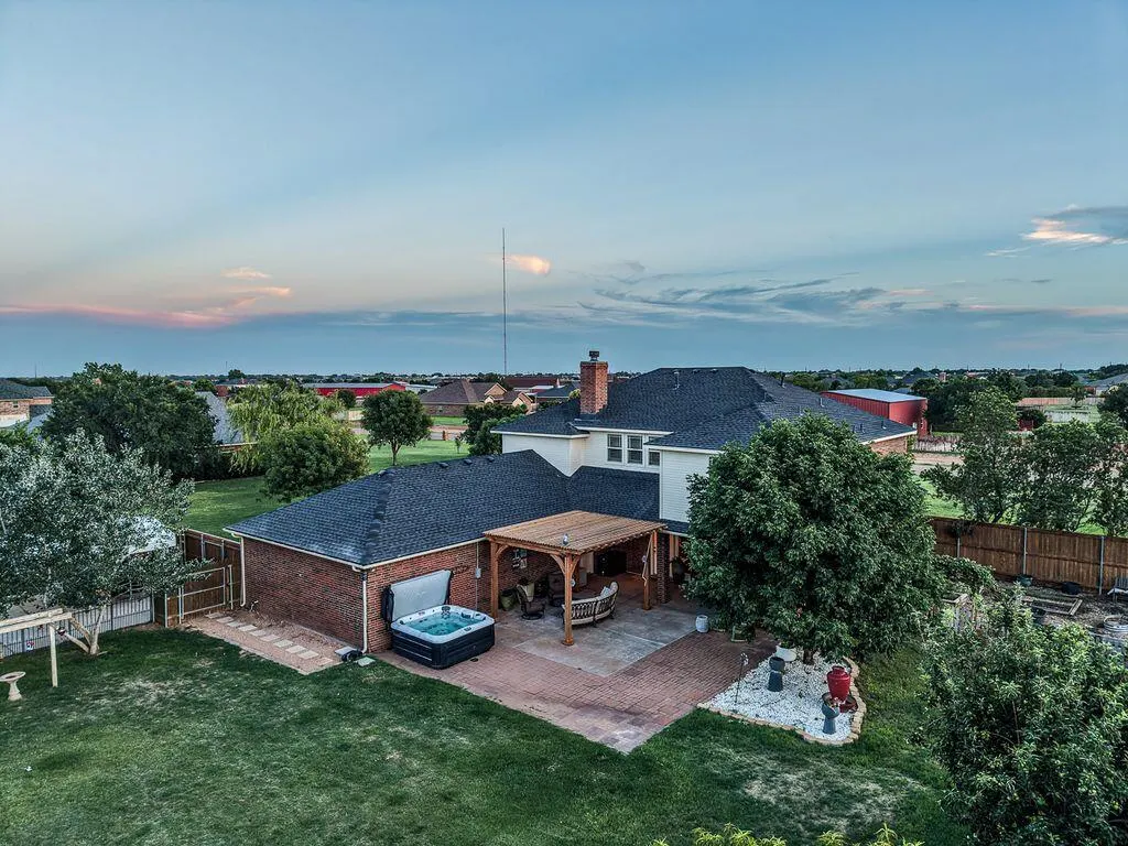 Photo 3 — 3110 County Road 7540, Lubbock, TX 79423