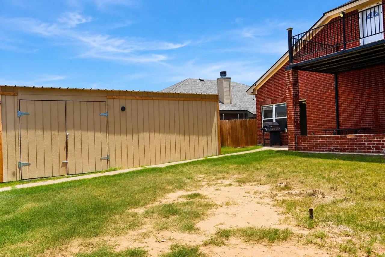Photo 7 — 2620 111th Street, Lubbock, TX 79423