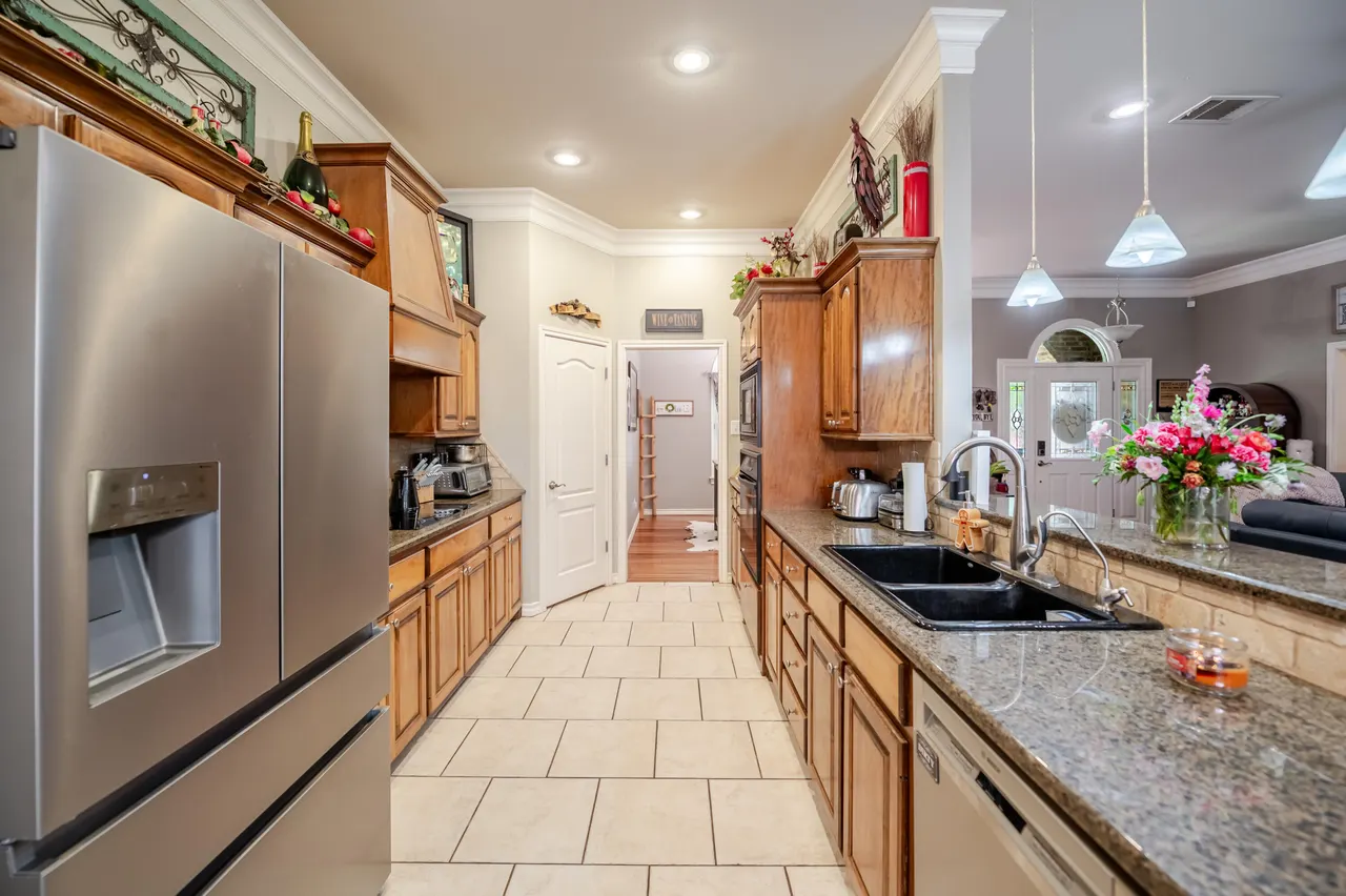 Photo 10 — 6109 78th Street, Lubbock, TX 79424