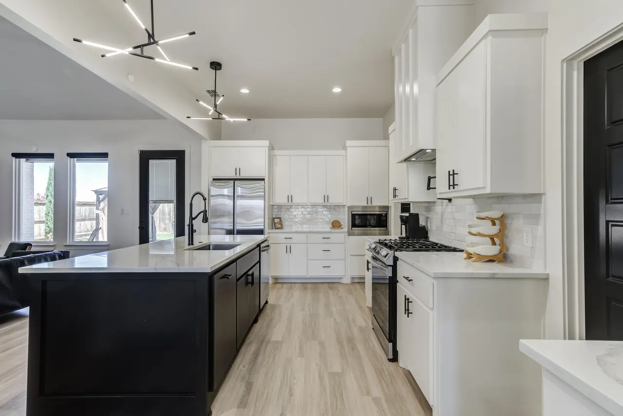 Photo 18 — 1301 Buckingham Avenue, Wolfforth, TX 79382