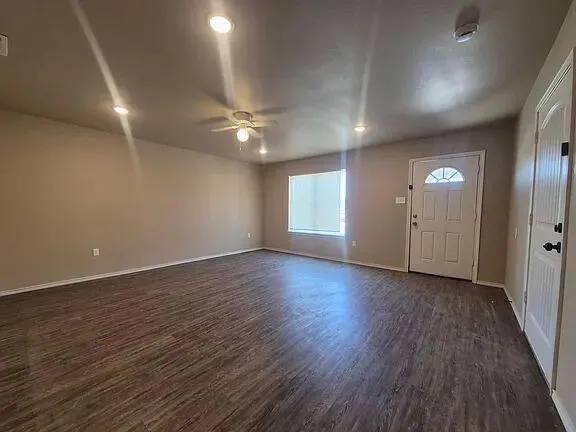 Photo 3 — 2408 N Avenue O, Lubbock, TX 79403