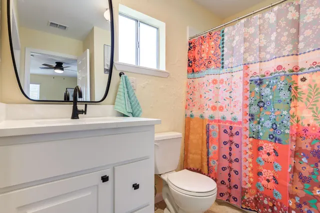 Photo 7 — 3207 30th Street, Lubbock, TX 79410