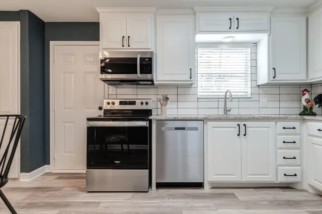 Photo 8 — 3207 30th Street, Lubbock, TX 79410