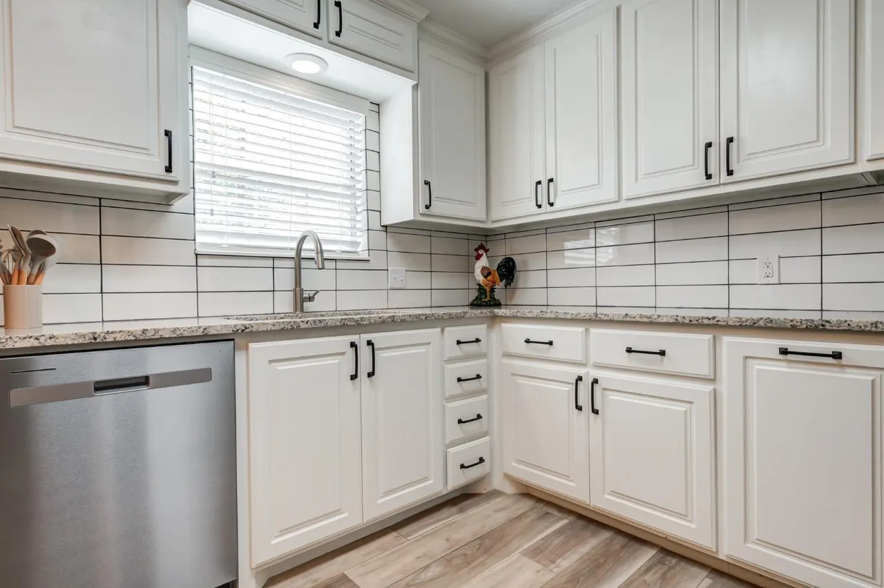 Photo 9 — 3207 30th Street, Lubbock, TX 79410