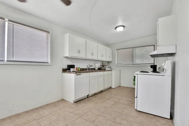 Photo 8 — 2734 66th Street, Lubbock, TX 79413