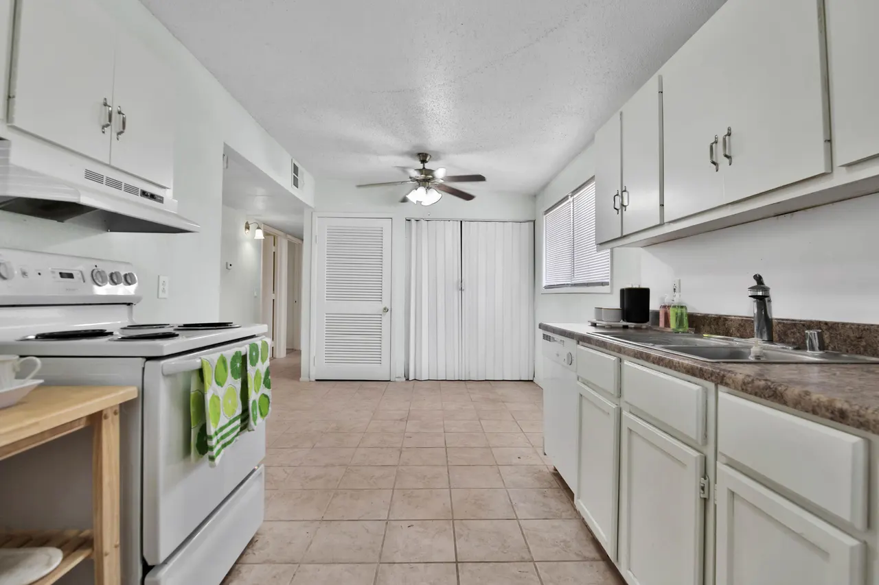 Photo 9 — 2734 66th Street, Lubbock, TX 79413