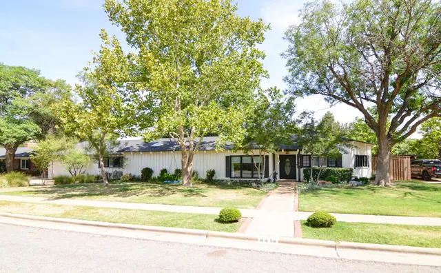 Front exterior — 4414 10th Street, Lubbock, TX 79416