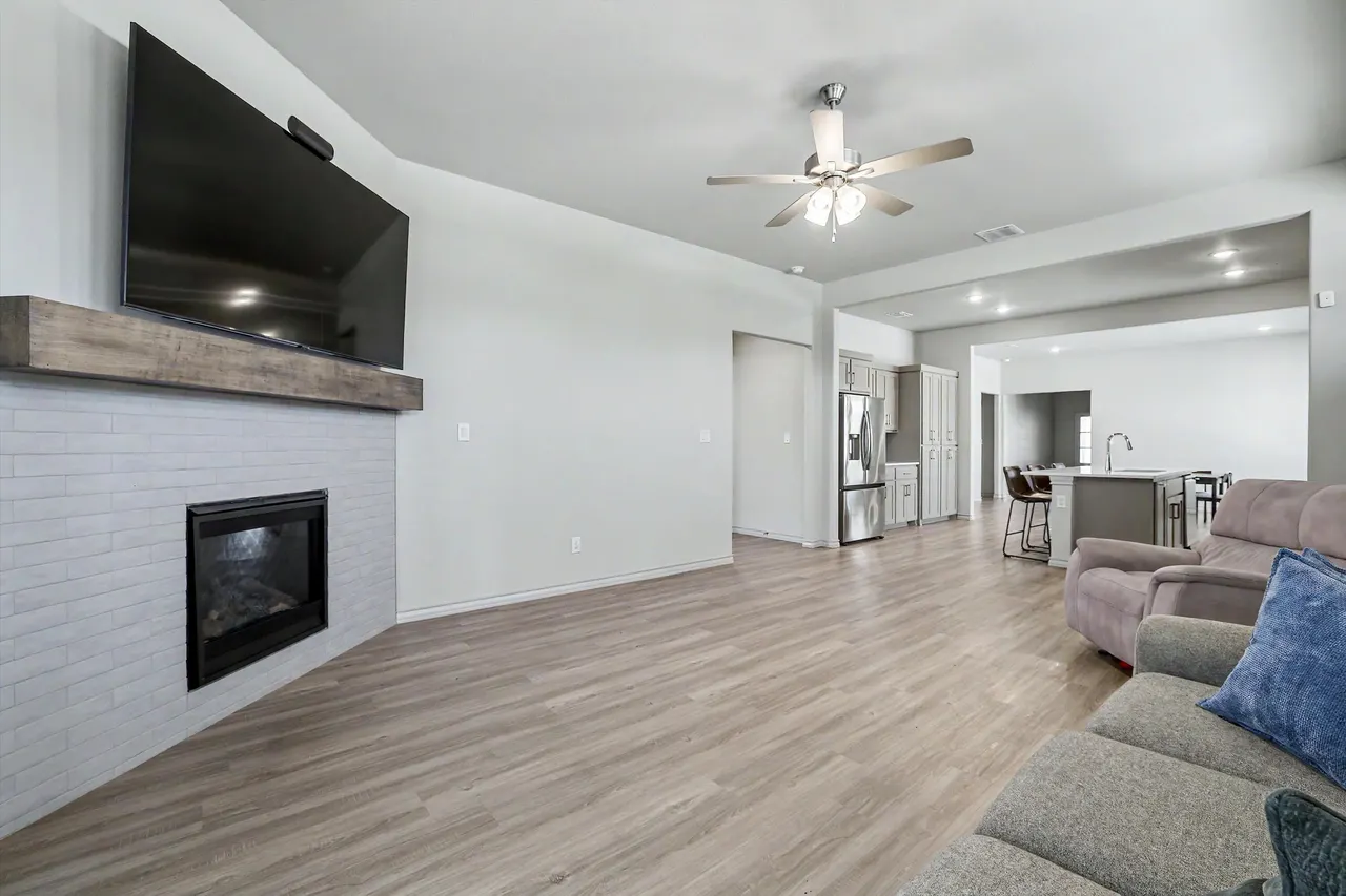 Photo 11 — 7001 25th Street, Lubbock, TX 79407