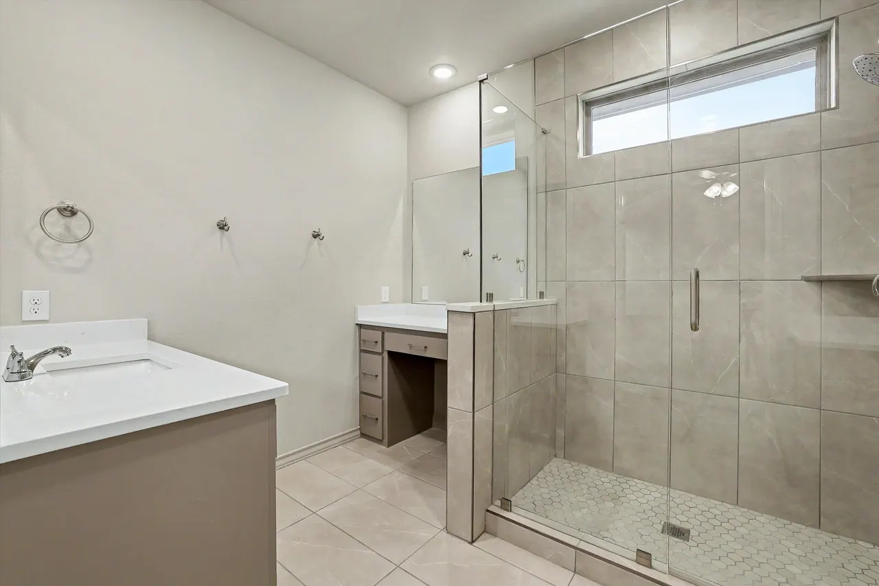 Photo 12 — 7001 25th Street, Lubbock, TX 79407