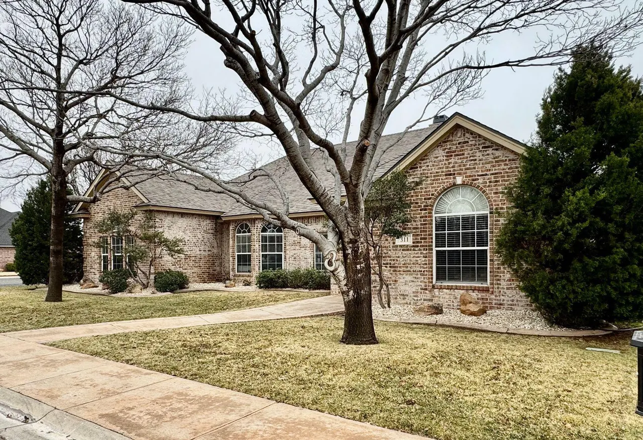 Photo 2 — 311 Longhorn Street, Wolfforth, TX 79382