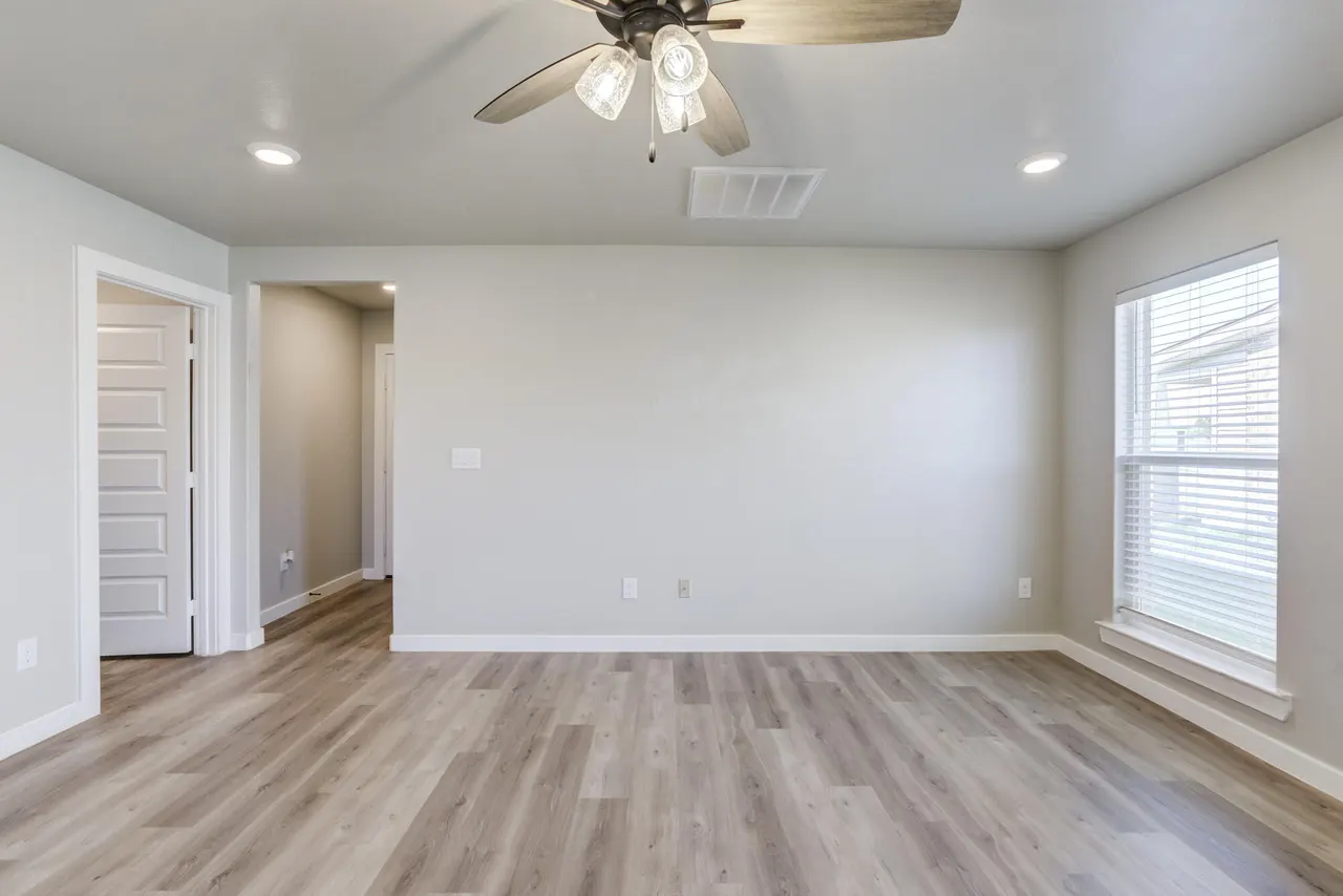 Photo 15 — 7414 37th Street, Lubbock, TX 79407