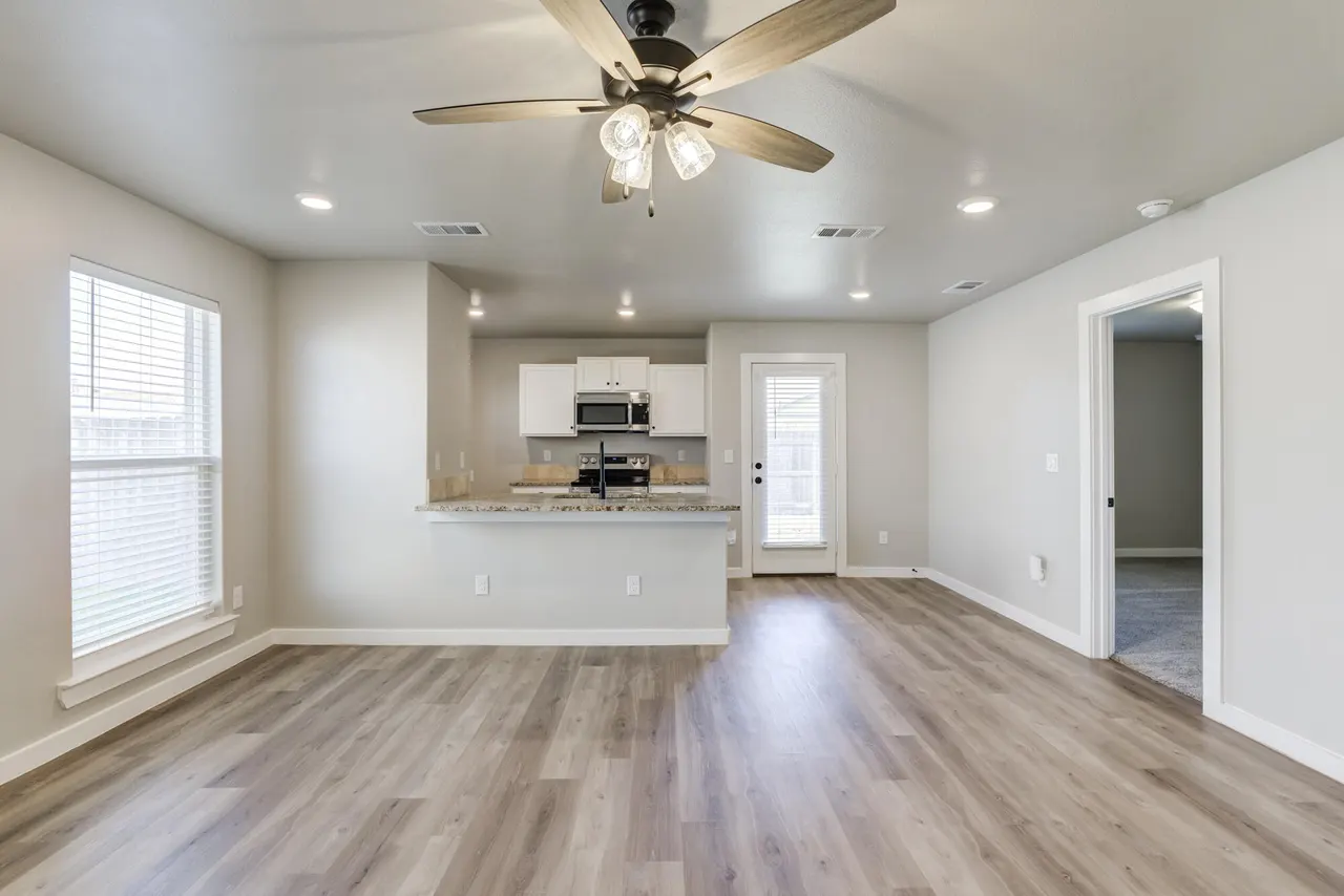 Photo 16 — 7414 37th Street, Lubbock, TX 79407