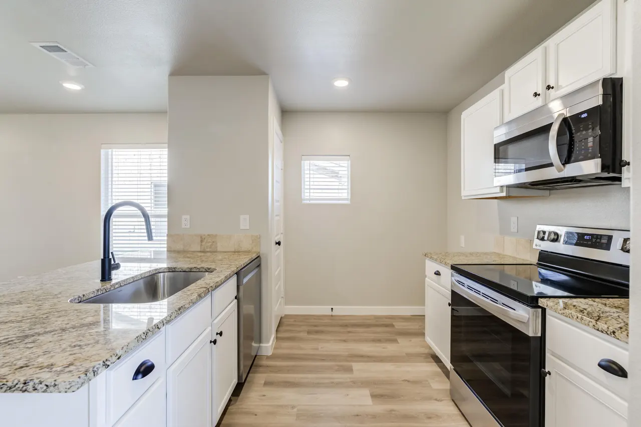 Photo 19 — 7414 37th Street, Lubbock, TX 79407