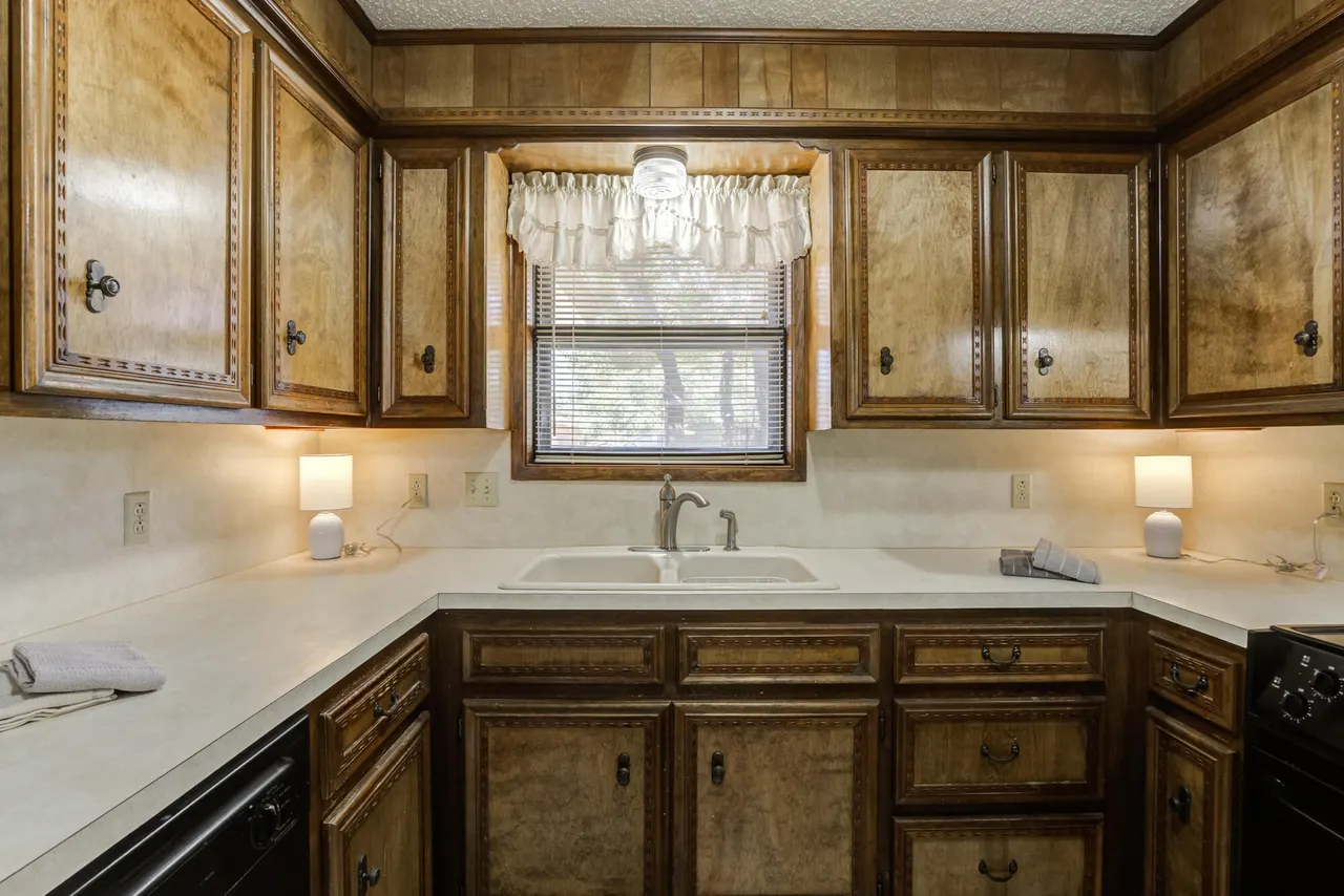 Photo 16 — 8601 Geneva Avenue, Lubbock, TX 79423