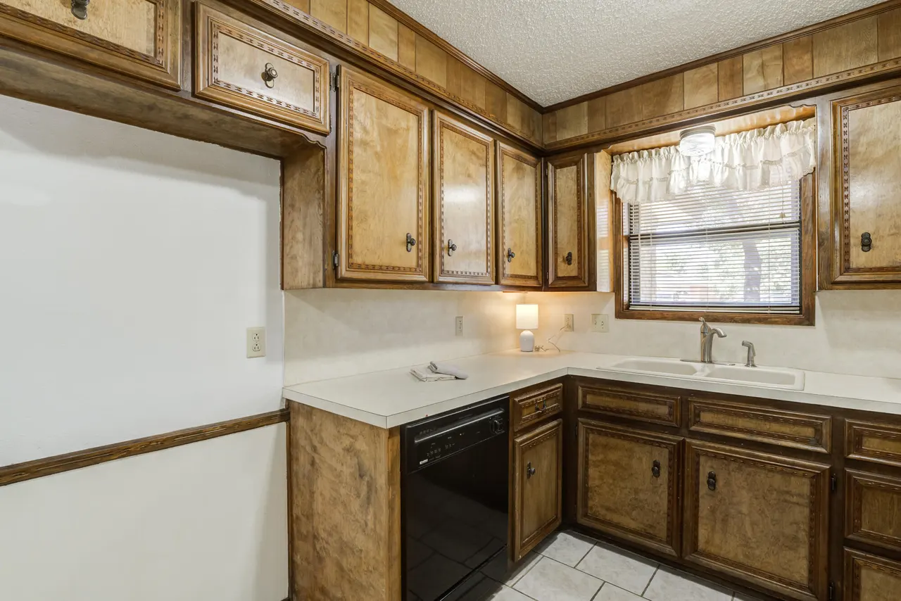 Photo 17 — 8601 Geneva Avenue, Lubbock, TX 79423
