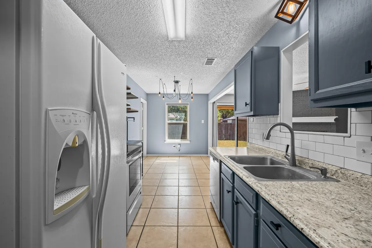 Photo 9 — 6803 Hyden Avenue, Lubbock, TX 79424