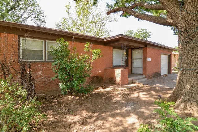 Photo 2 — 3103 38th Street, Lubbock, TX 79413