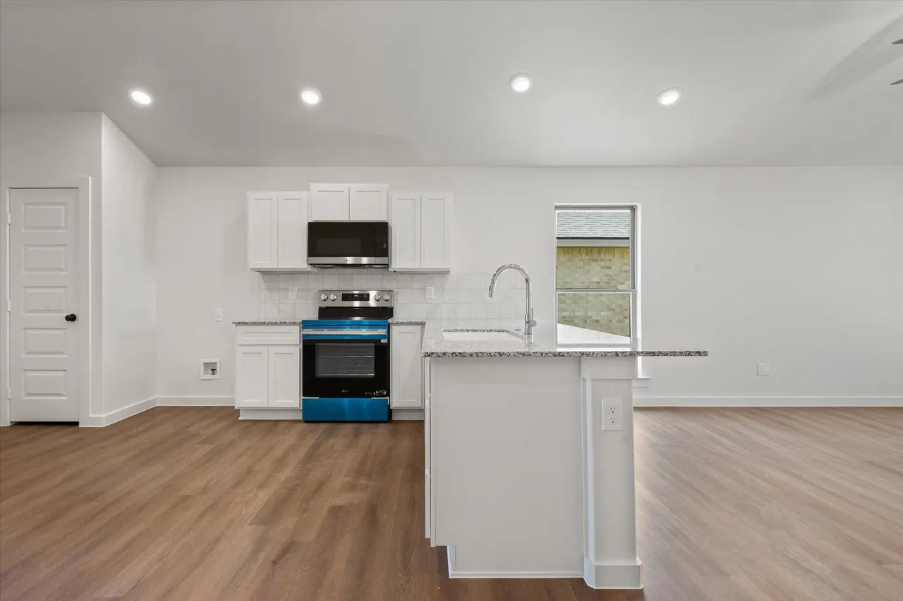 Photo 11 — 6307 Venita Avenue, Lubbock, TX 79407