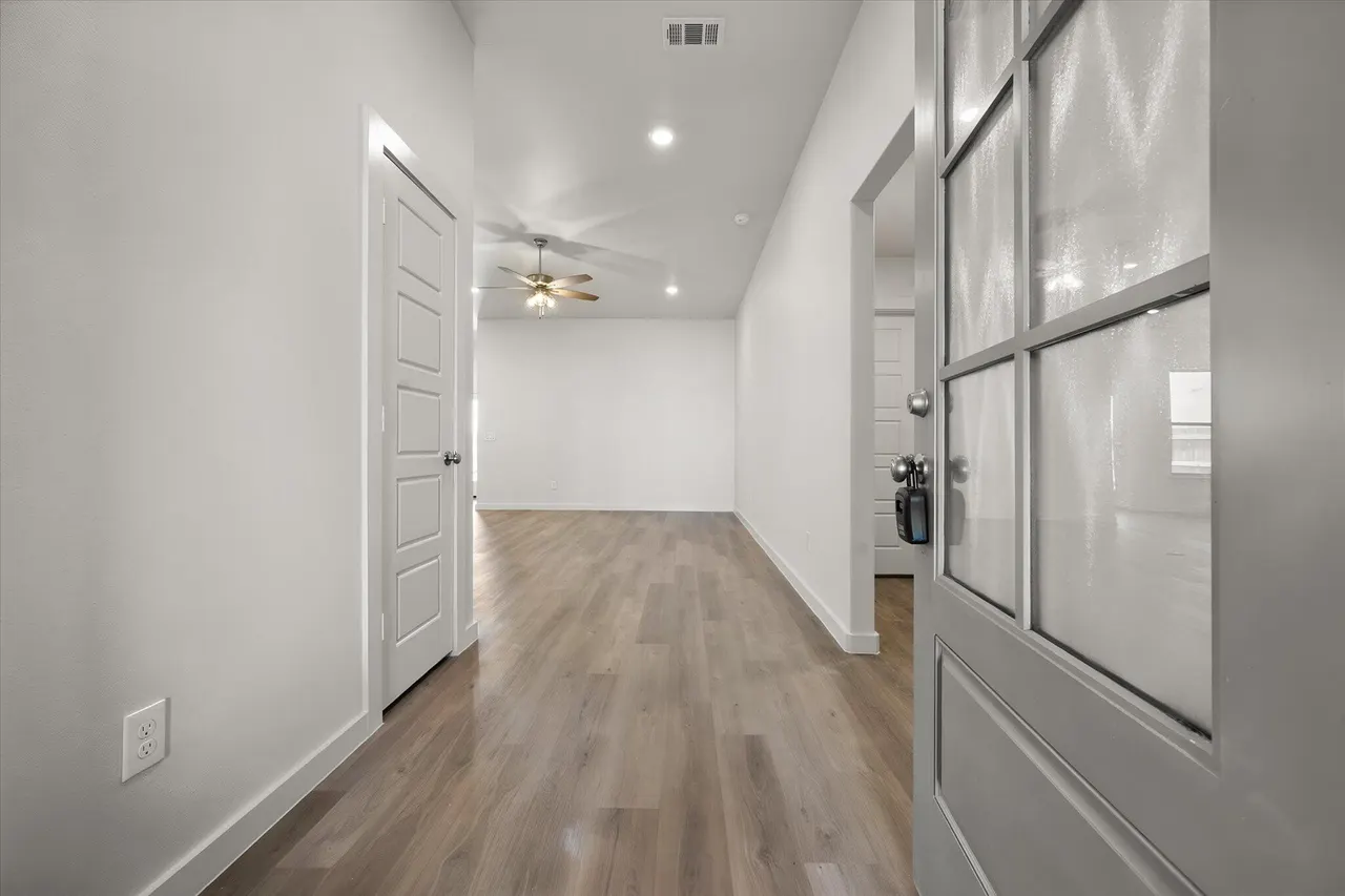 Photo 4 — 8519 24th Street, Lubbock, TX 79407