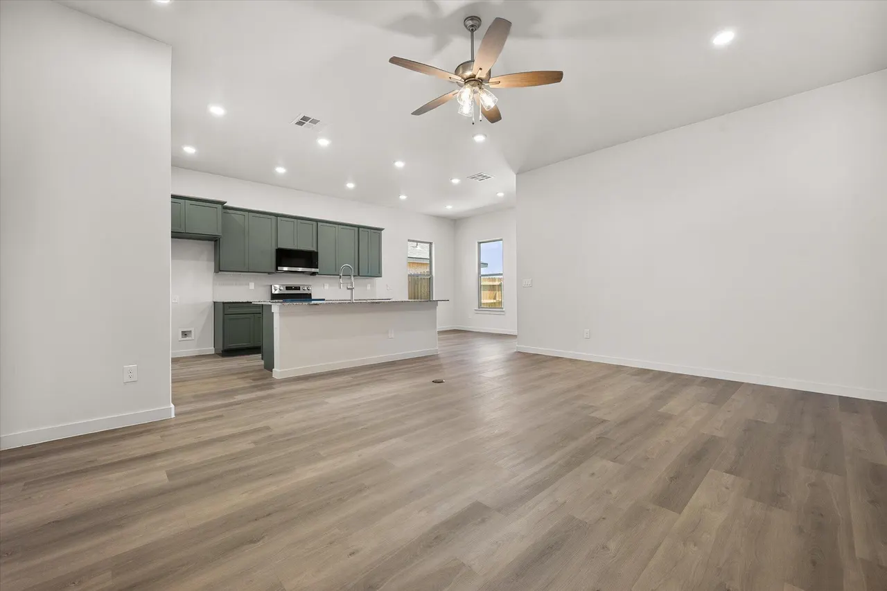 Photo 7 — 8519 24th Street, Lubbock, TX 79407