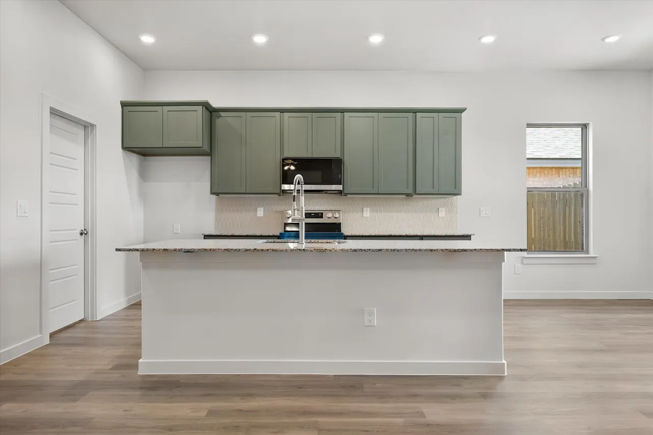 Photo 11 — 8519 24th Street, Lubbock, TX 79407