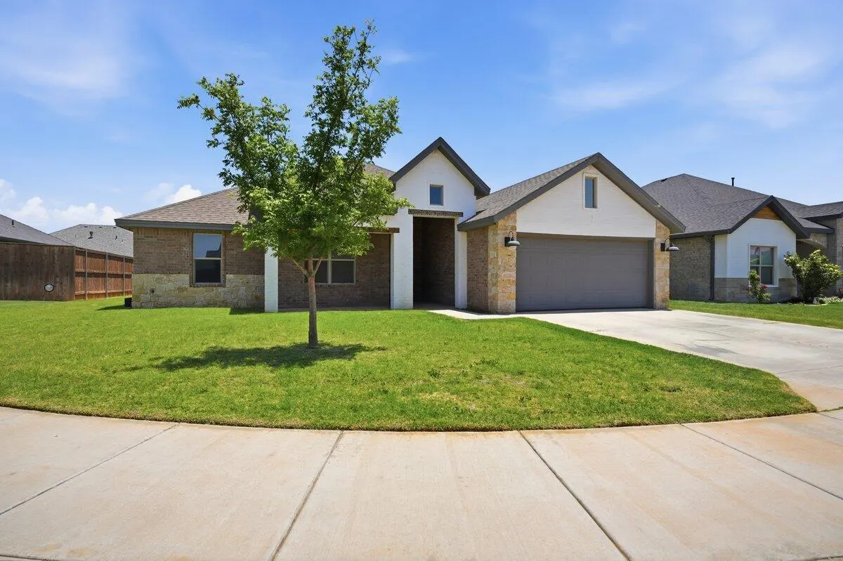 Photo 2 — 5003 Prospect Avenue, Lubbock, TX 79407
