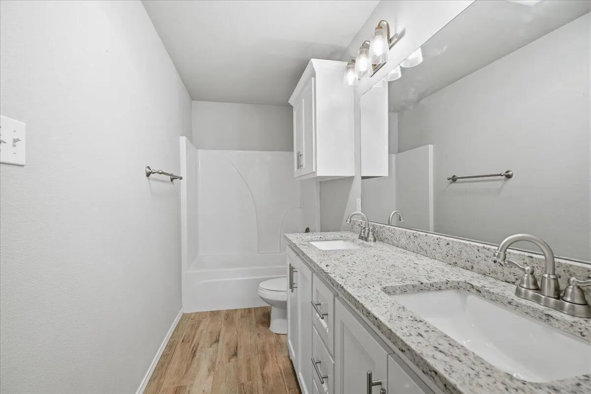Photo 13 — 5003 Prospect Avenue, Lubbock, TX 79407